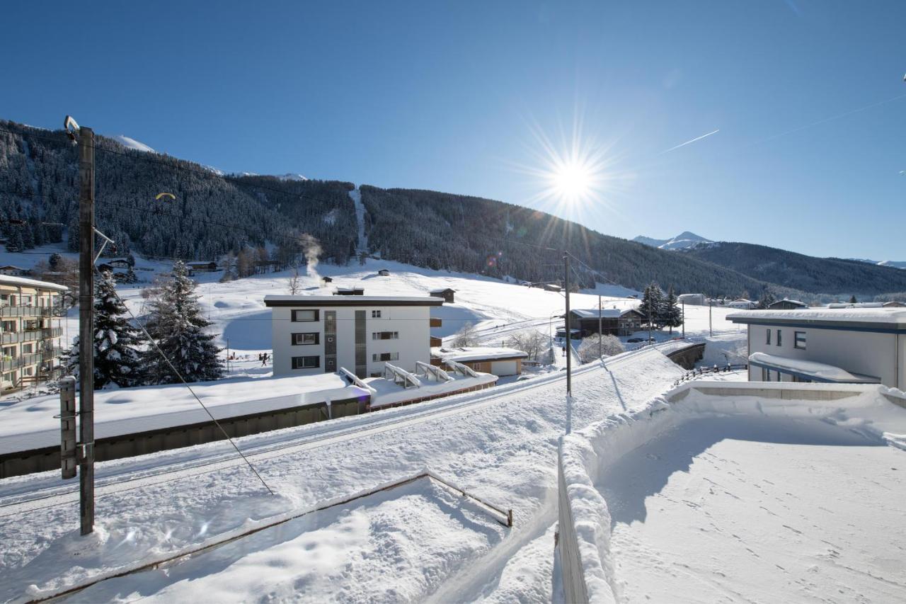 Agrimonia - Moebilierte Ferienwohnung Mit Balkon ดาวอส ภายนอก รูปภาพ