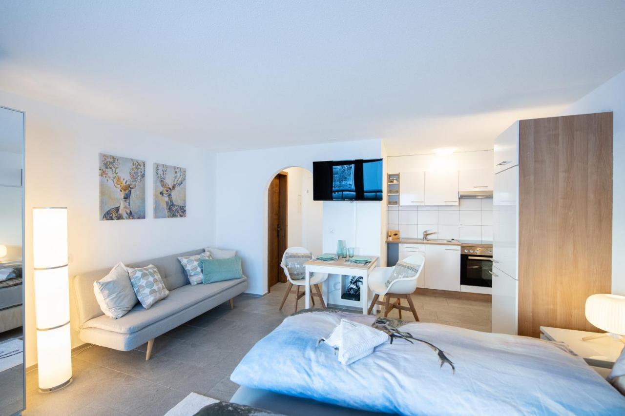 Agrimonia - Moebilierte Ferienwohnung Mit Balkon ดาวอส ภายนอก รูปภาพ