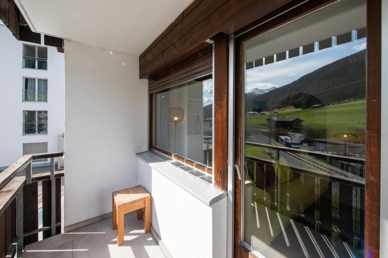 Agrimonia - Moebilierte Ferienwohnung Mit Balkon ดาวอส ภายนอก รูปภาพ