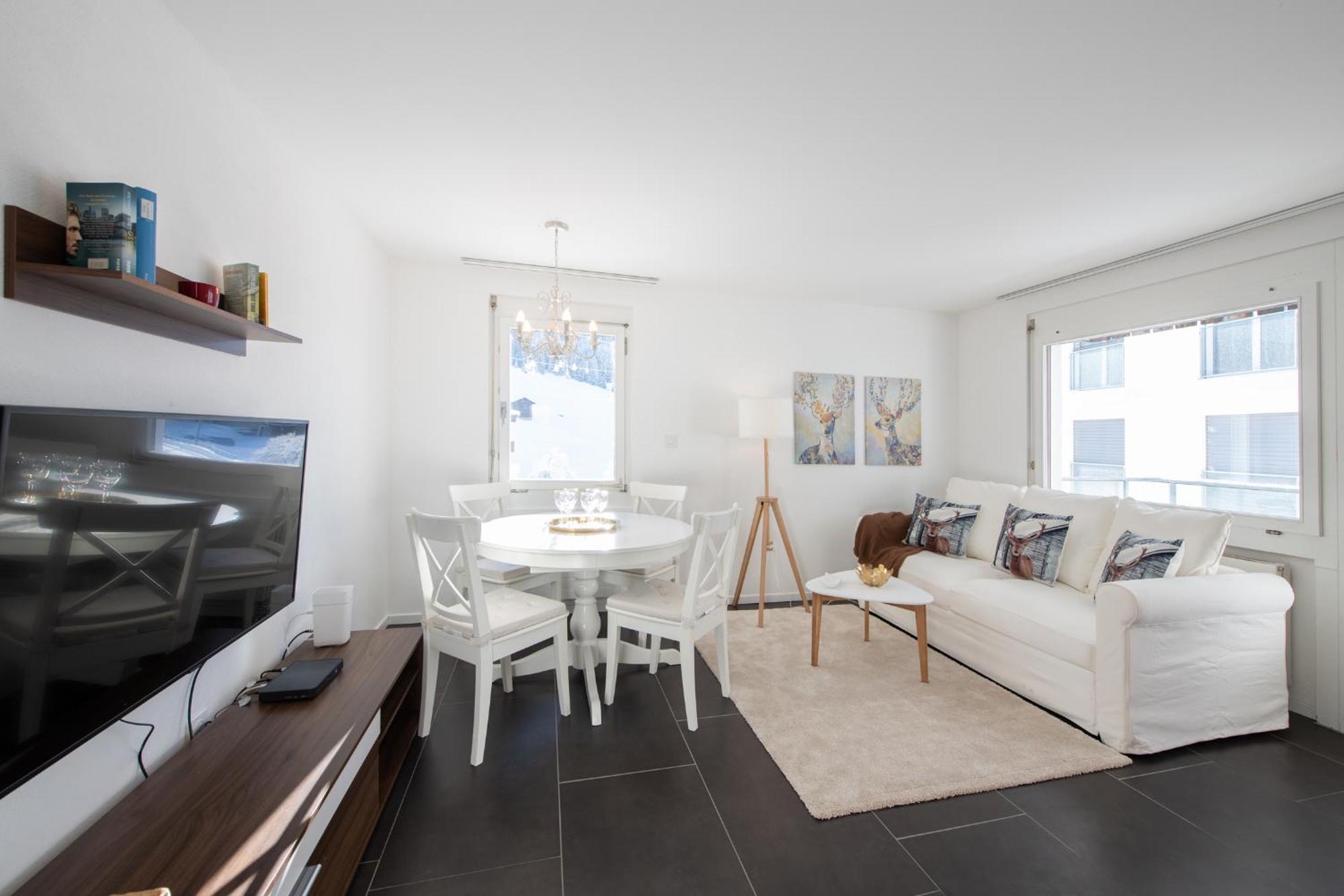 Agrimonia - Moebilierte Ferienwohnung Mit Balkon ดาวอส ภายนอก รูปภาพ